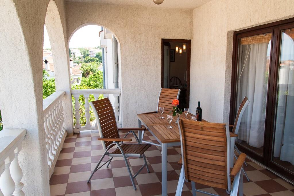 Malinska Apartment 1 Sveti Anton  Zewnętrze zdjęcie