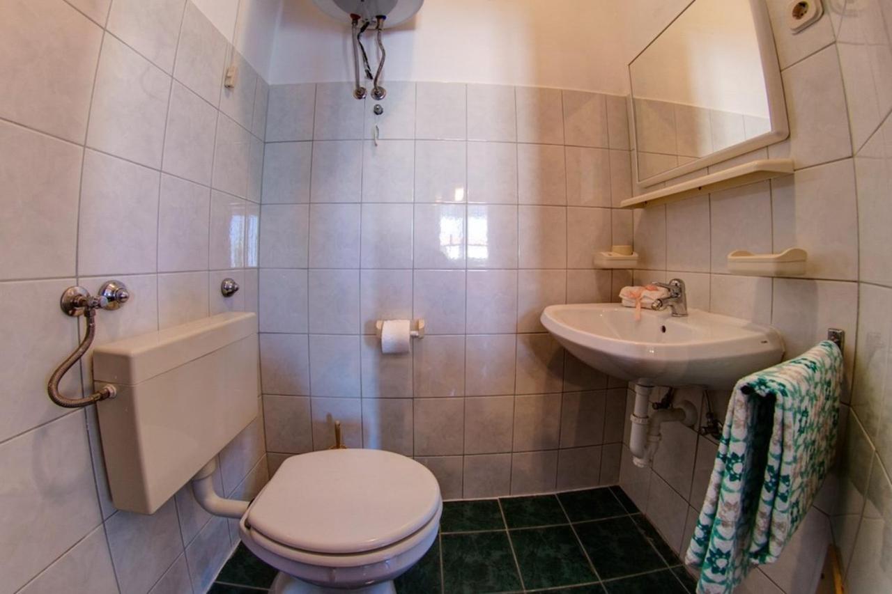 Malinska Apartment 1 Sveti Anton  Zewnętrze zdjęcie